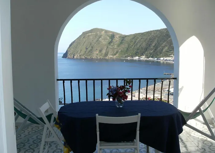 C By Interhome Apartment